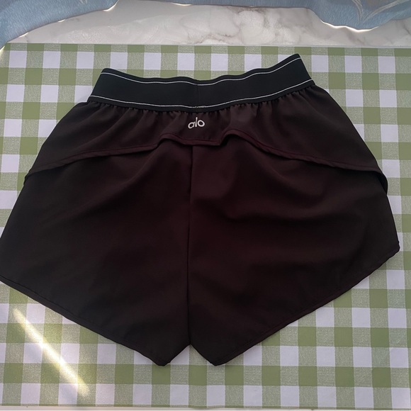 ALO Yoga Pants - ALO Yoga Women's Black Shorts